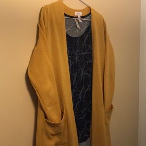 LuLaRoe classic T, sz L & Sarah sz M